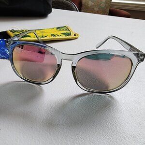 Blenders Pacific Grace Polarized Sunglasses